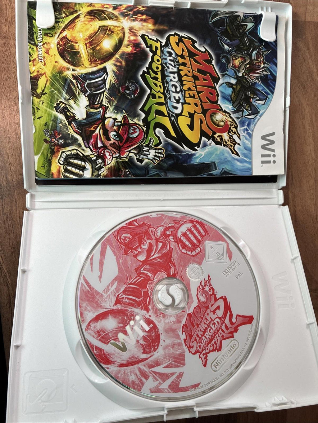 Mario Strikers Charged (Nintendo Wii, 2007) - PAL Version With Manual VGC