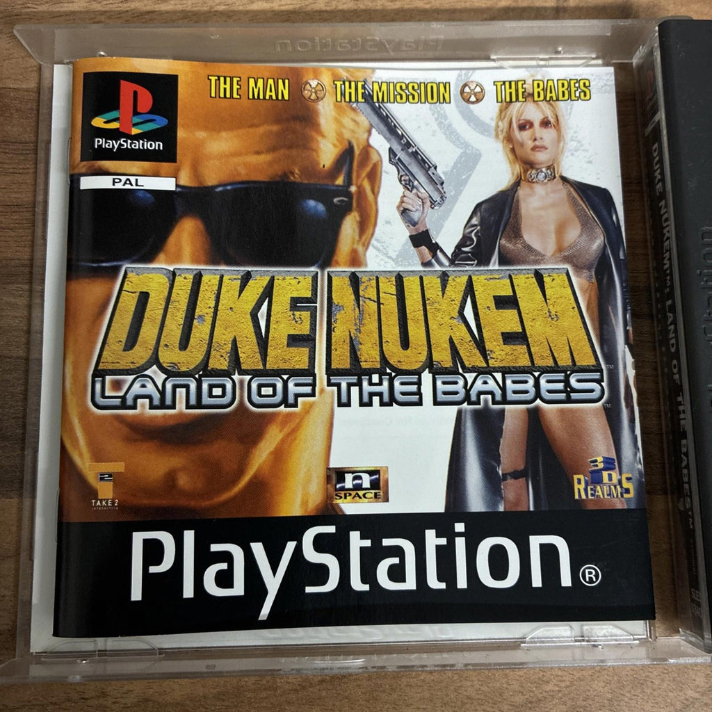 Duke Nukem Land of the Babes PS1 (COMPLETE) Sony PlayStation PAL PAL Near Mint!