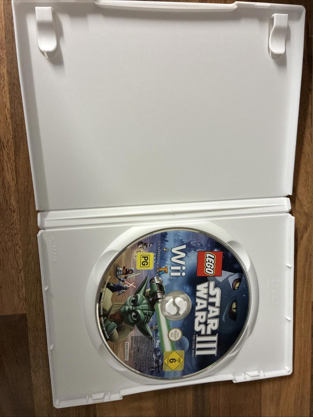 LEGO Star Wars III: The Clone Wars (Nintendo Wii, 2011)