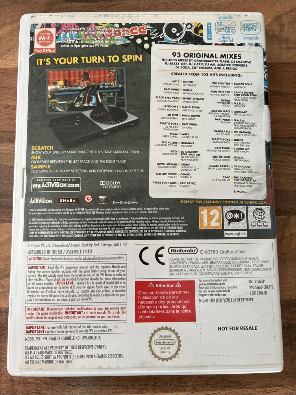 DJ Hero (Nintendo Wii, 2009) Complete With Manual In Very Good Condition