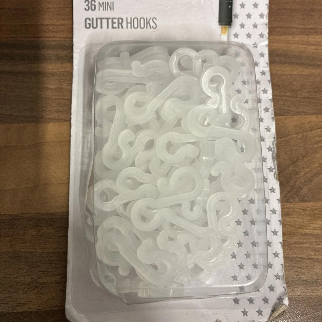 Christmas Light Gutter Hooks, Heavy Duty String Light Gutter Clip, Set of 36
