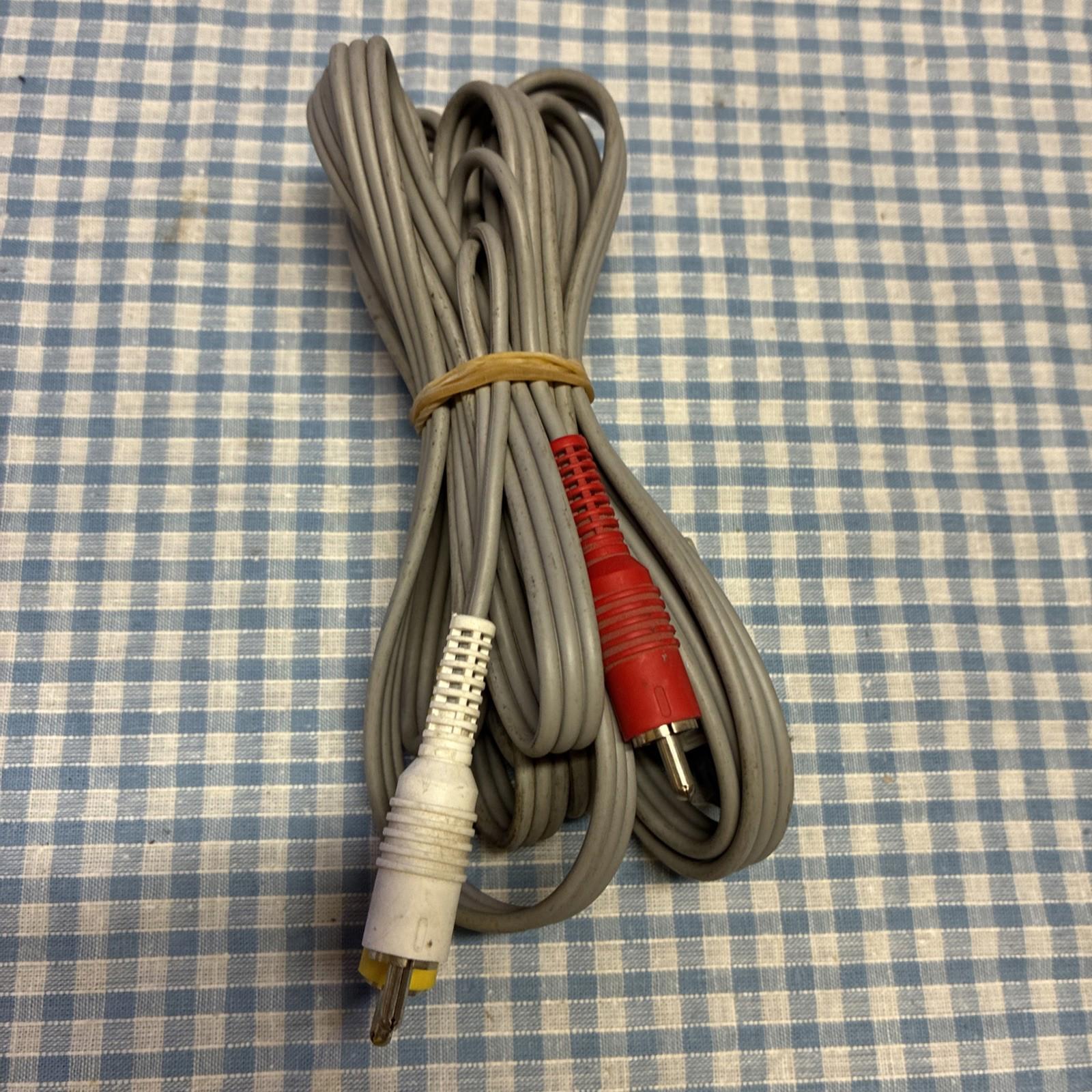 Nintendo RVL-009 2.43m Stereo AV Cable for Nintendo Wii