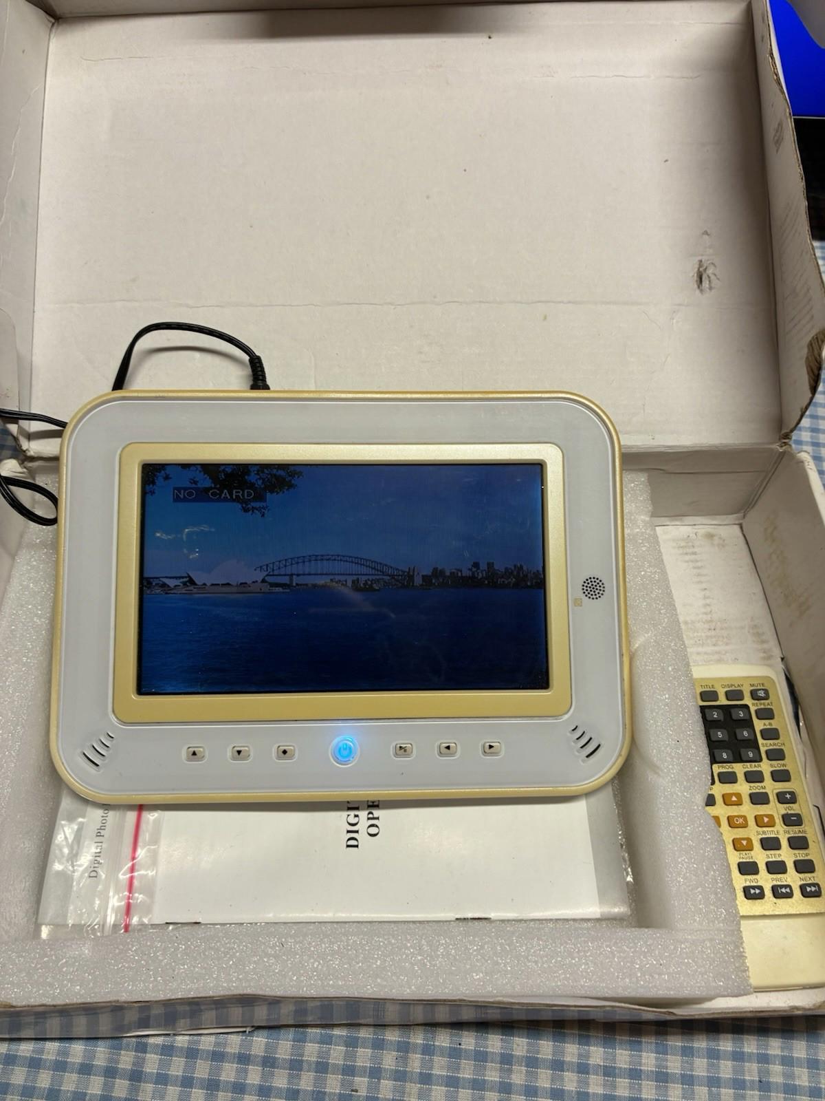 7-inch digital picture frame in its original packaging Used Condition Working