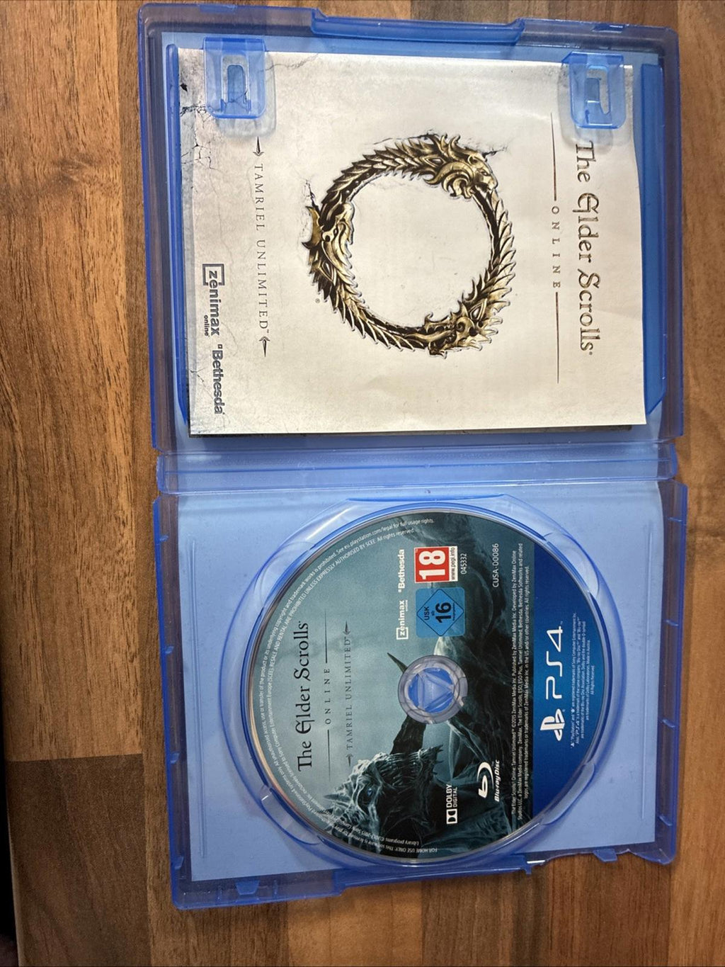 The Elder Scrolls Online: Tamriel Unlimited (Sony PlayStation 4, 2015)